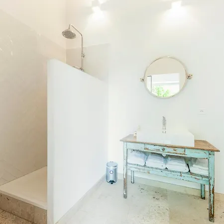La Bastide Du Pere Mathieu Jacuzzi Couvert Et Piscine Suze-la-Rousse