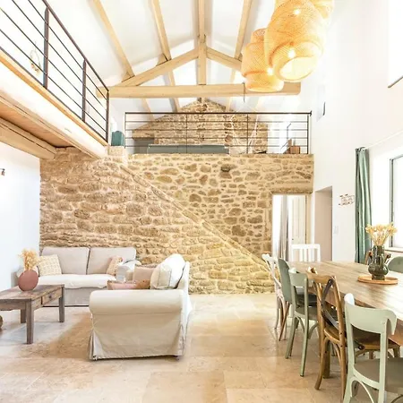 Vakantiehuis La Bastide Du Pere Mathieu Jacuzzi Couvert Et Piscine *
